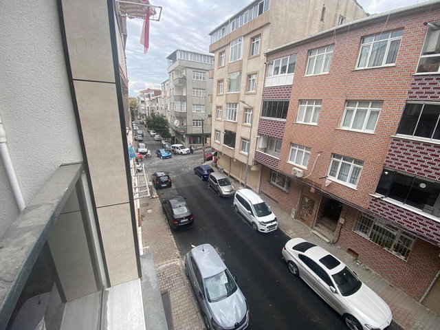 GAZIOSMANPAŞA BEŞYÜZEVLER 502 SOKAK SATILIK SIFIR  2 + 1 ARA KAT DAIRE