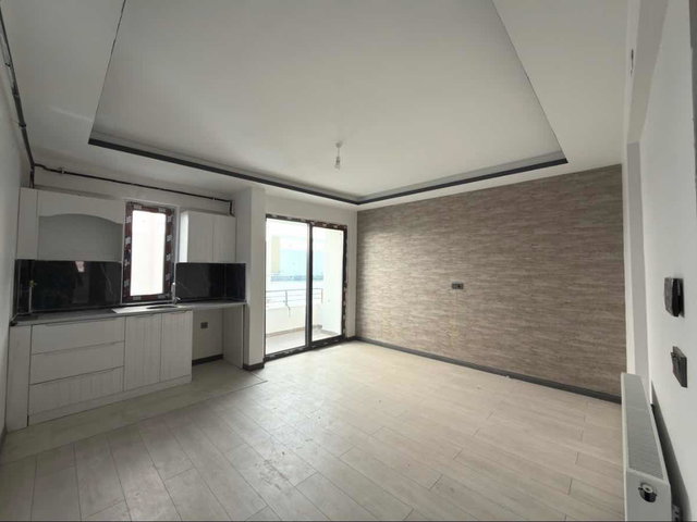REMAX DOĞU ATAŞEHİR MAH.SIFIR SATILIK ARA KAT 1+1 DAİRE