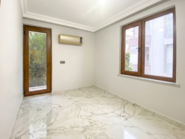 MURATPAŞA ÇAĞLAYAN LARA CAD.PARELELI DENIZ MANZARALI DUBLEX
