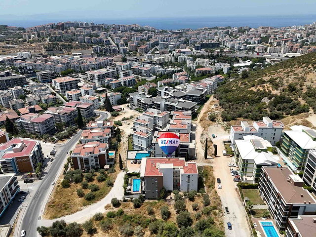 KUŞADASI İKİÇEŞMELİK’TE ŞEHR-İ ADA DELUXE’TE 2+1 LÜKD DAİRE