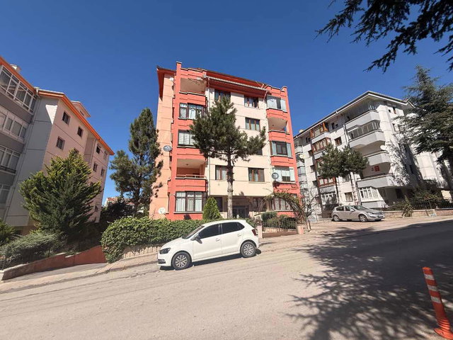 ÇANKAYA SANCAK MAHALLESINDE 6+1 GENIŞ DAIRE