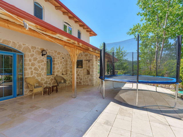 ANTALYA KAŞ DOĞA ICINDE MÜSTAKİL ÖZELLİKLERİ OLAN VİLLA!!