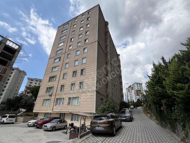 REMAX ÖNCÜ ŞERIFALI TATLISU MH İFM KOMŞU 3+1 KIRALIK DAIRE