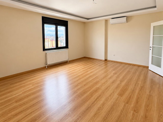 MALTEPE ALTAYÇEŞMEDE SİTE İÇİ BOŞ 2+1 | HAVUZLU & GÜVENLİKLİ