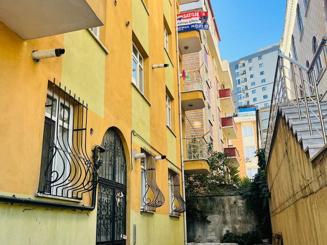 REMAX GALA | BAĞCILAR FEVZİ ÇAKMAK MAHALLESİ’NDE SATILIK 4+2 DUBLEKS