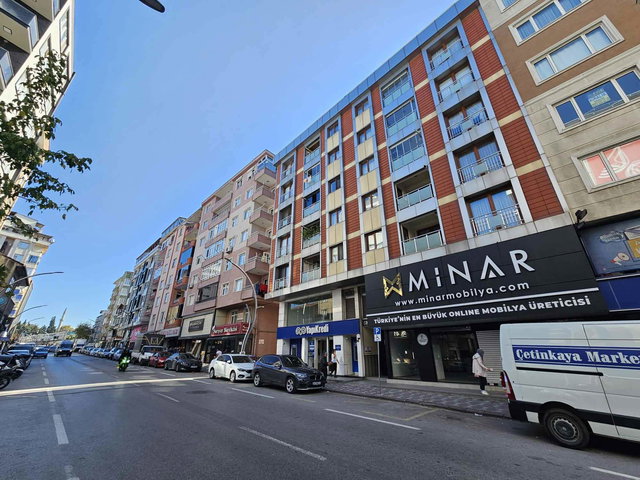GEBZE KENT MEYDANINDA SATILIK 3+1 DAIRE - 135M² NET, ASANSÖRLÜ