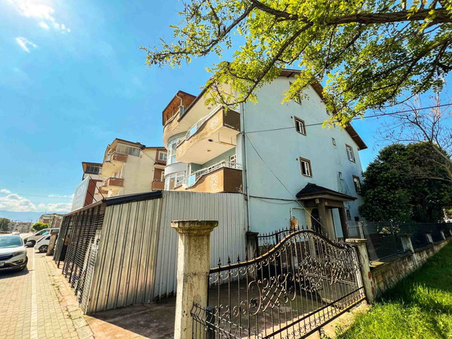 DERİNCE FATİH SULTAN MERKEZİ KONUMDA 130M2 KİRALIK 3+1 DAİRE
