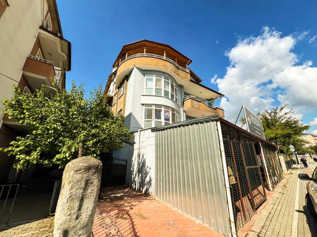 DERİNCE FATİH SULTAN MERKEZİ KONUMDA 130M2 KİRALIK 3+1 DAİRE