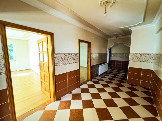 DERİNCE FATİH SULTAN MERKEZİ KONUMDA 130M2 KİRALIK 3+1 DAİRE