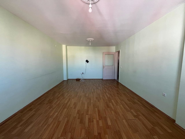 REMAX ARTIS'DEN ÇAT YOLU TOKILER'DE 3+1 KIRALIK DAIRE