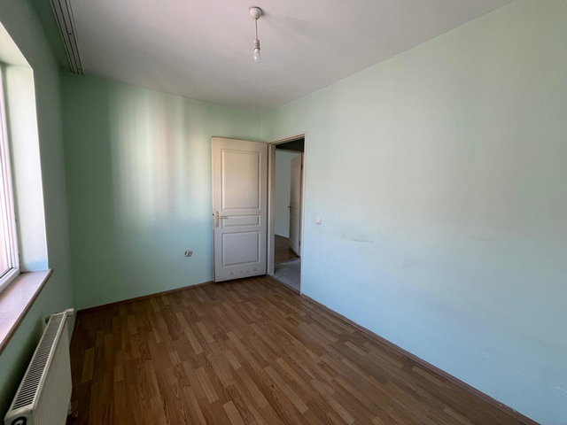 REMAX ARTIS'DEN ÇAT YOLU TOKILER'DE 3+1 KIRALIK DAIRE