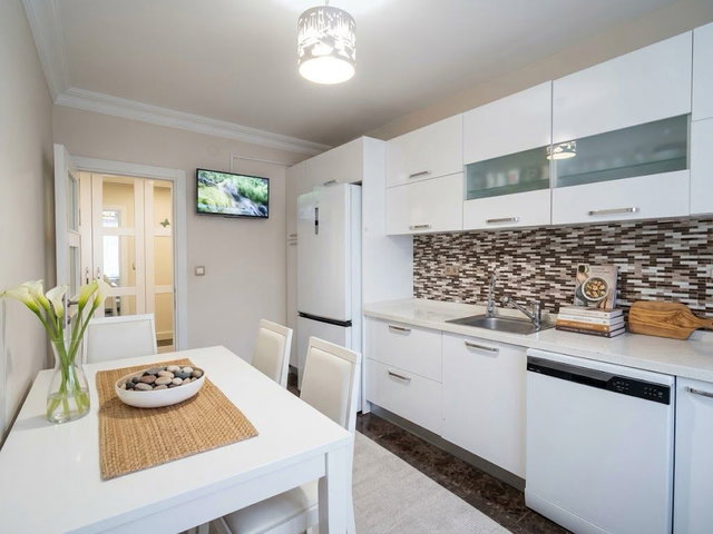 RE/MAX PRO BURCU'DAN KAĞITHANE TELSİZLER’DE 4+1 EBEVEYN BANYOLU SATILIK DAİRE