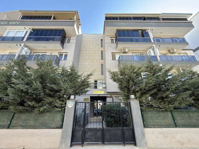 MENEMEN SEYREK ÜNİVERSİTE YAKINI SATILIK 1+1 DAİRE