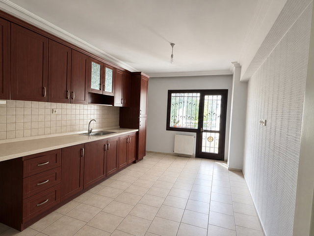 ÇUKURAMBAR AMERİKAN BÜYÜKELÇİLİĞİ YAKINI, METROYA YÜRÜME MESAFESİNDE 4+1 KİRALIK DAİRE