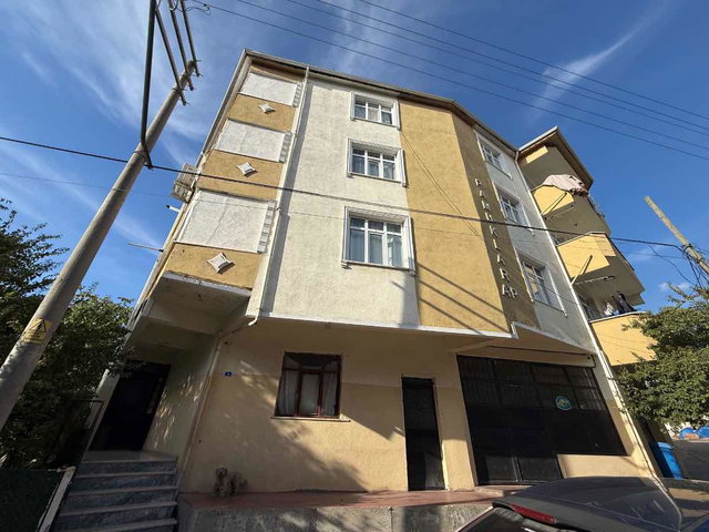 ÇAYIROVA İNÖNÜ MAH’DE GÜNEY CEPHE 3+1 KİRALIK DAİRE | 110 M² BRÜT, BALKONLU