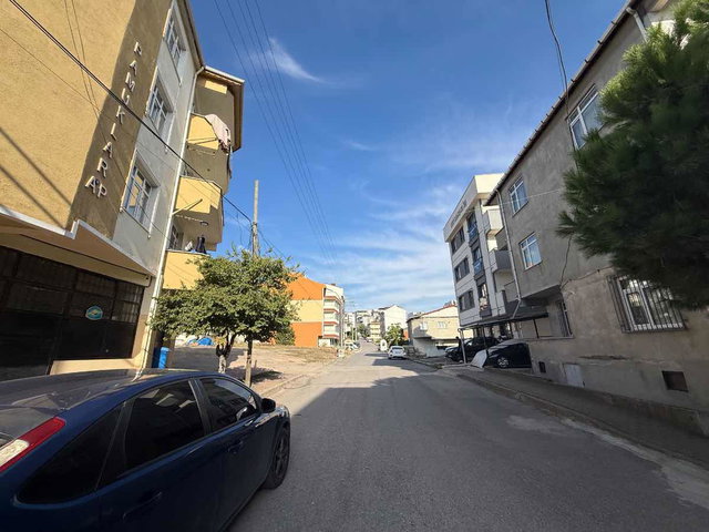 ÇAYIROVA İNÖNÜ MAH’DE GÜNEY CEPHE 3+1 KİRALIK DAİRE | 110 M² BRÜT, BALKONLU
