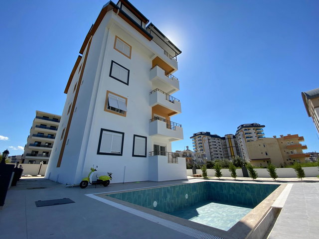 YENİ BİNA | HAVUZLU SİTE | GÜNEY BATI CEPHE 1+1 KİRALIK