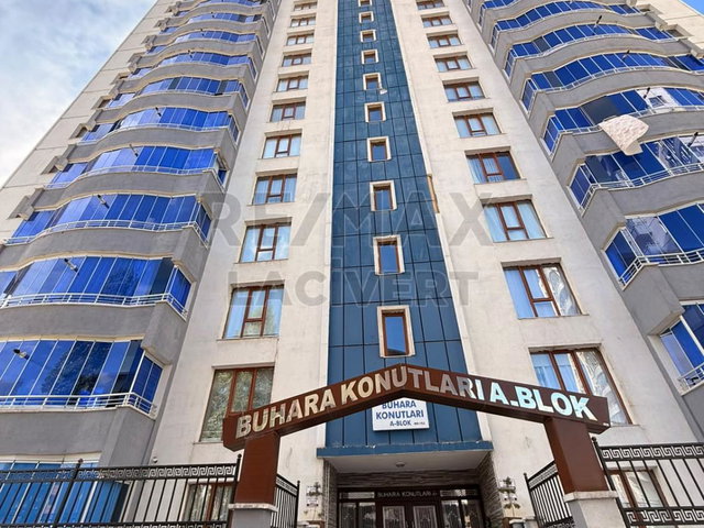 RE/MAX LACİVERT'TEN ŞEHİR MERKEZİ'NDE SATILIK 4+1 DAİRE