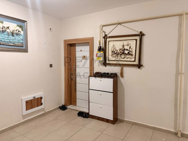 RE/MAX LACİVERT'TEN ŞEHİR MERKEZİ'NDE SATILIK 4+1 DAİRE