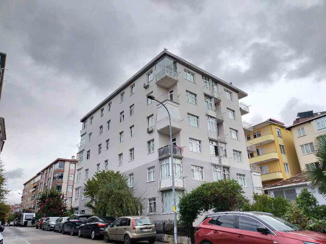 PENDİK ALTKAYNARCA'DA MARMARAY VE SAHİLE YAKIN 2+1 SATILIK DAİRE