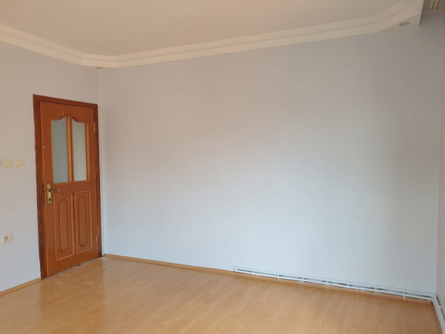ÜMRANIYE PARSELLER METRO DURAĞINA YAKIN KIRALIK 2+1 DAIRE