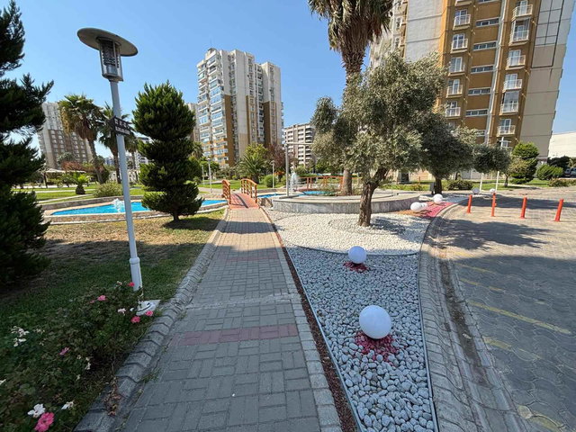 KARŞIYAKA EMLAK KONUT MAVIŞEHIR EVLERINDE GENIŞ TIP SATILIK 1+1