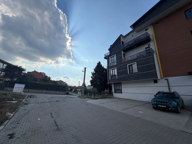 REMAX DESIGN BAŞİSKELEDE SATILIK 2+1 TERS DUBLEKS DAİRE