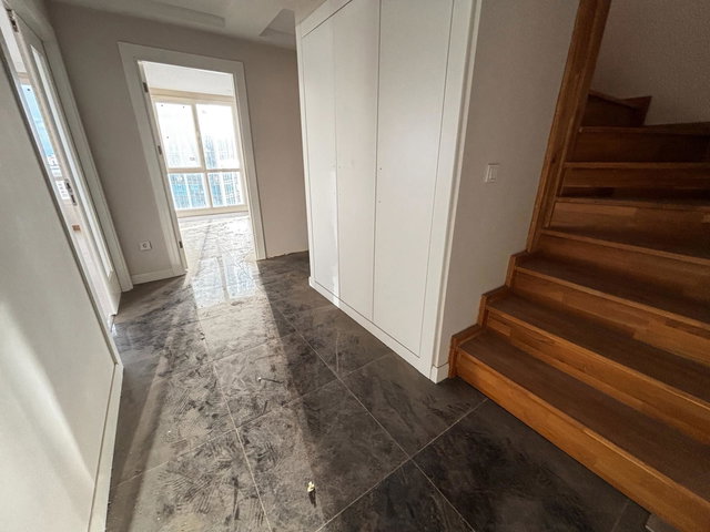 EVİNPARK TEPE SİTESİNDE KONFORLU 4+1 DUBLEKS SATILIK DAİRE
