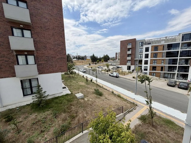ÇORLU’DA 2024 YAPIMI 3+1 | 110 M² NET | 2 BANYO | BALKONLU | MERKEZİ ISITMA (PAY ÖLÇER)