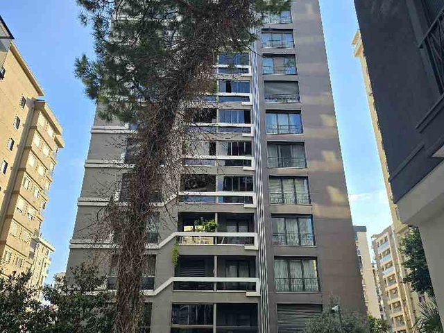 GÖZTEPE  BAĞDAT CADDESİ'NE ÇOK YAKIN , 11. KATTA, REZİDANS KONFORUNDA, AKILCI PLANLANMIŞ 2+1
