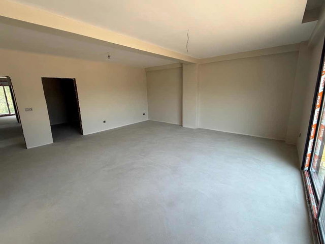 GÜMÜŞOVA YEŞILYAYLA'DA TAM MÜSTAKIL 830 M2 ARSALI SATILIK VILLA
