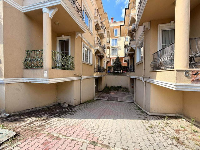 GÖKTÜRK PETNA SİTESİ’NDE BALKONLU 2+1 SATILIK DAİRE