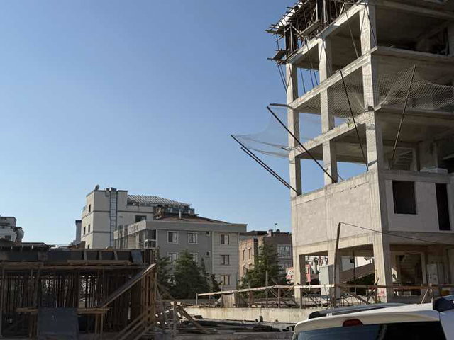 GÜLSUYU METRO DURAĞINDA SATILIK SIFIR 2+1 DAİRE