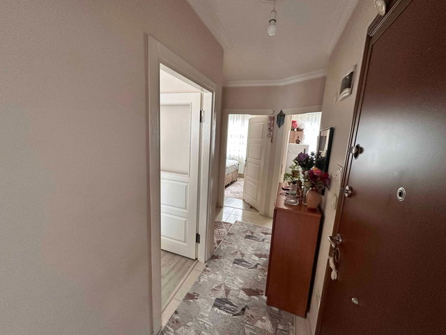YENİSAHRADA METROYA YÜRÜME MESAFESİNDE SATILIK 2+1 DAİRE