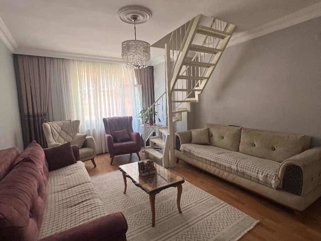 PENDİK ESENYALIDA HAVA ALANINA YAKIN SATILIK 4+1 DUBLEKS DAİRE