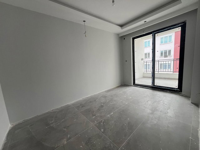REMAX MID OFISINDEN  AK AKARDAN 2+1 SATILIK DAIRE