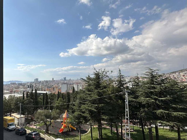 PENDİK MİR METRO SİTESİNDE FERAH VE ŞIK TASARIMLI 2+1