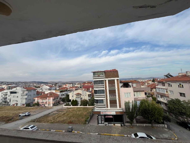 REMAX MID OFISINDEN 2+1 ATATÜRK MAH. KIRALIK DAIRE