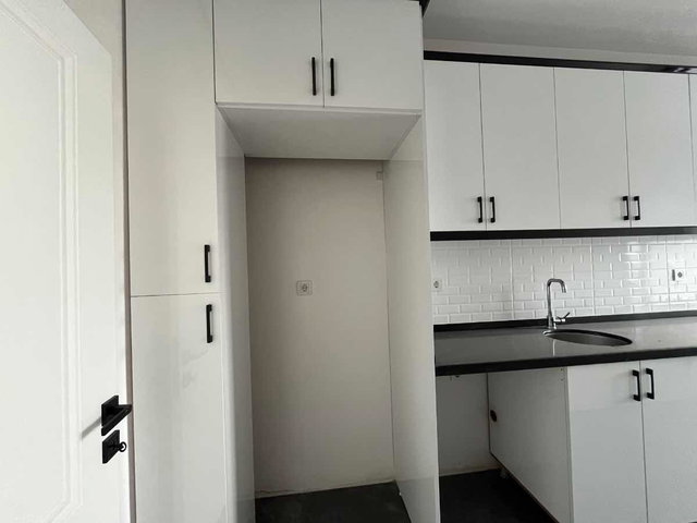 İNÖNÜ MAHALLESİNDE İSKANI ALINMIŞ YENİ BİNADA 3+2 DUBLEX DAİRE