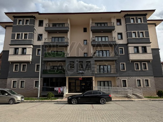 RE/MAX LACİVERT'TEN GEZKÖY TOKİ'DE KİRALIK 2+1 DAİRE