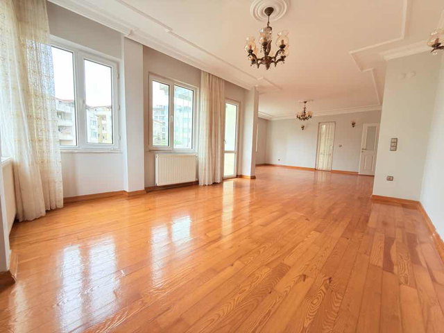 ÜSKÜDAR ÇAMLICA AYIŞIĞI SİT.PEYZAJ CEPHELİ KİRALIK DUBLEKS DAİRE