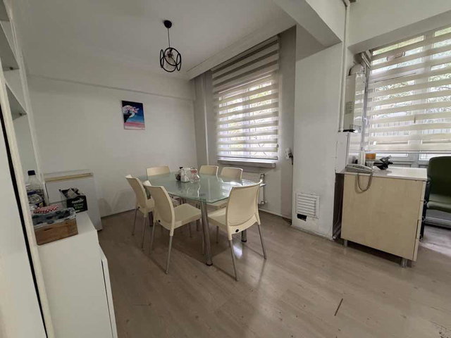 ÇANKAYA’DA EŞYALI 2.5+1 KİRALIK OFİS KULLANIMINA UYGUN DAİRE | BALKONLU, DOĞALGAZ KOMBİLİ, BOŞ