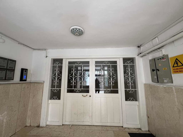 BATIKENT KENTKOOP HUKUKÇULAR SİTESİ’NDE METROYA KOMŞU, ARA KAT 3+1 SATILIK DAİRE
