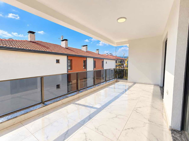 REMAX DEM'DEN DEMİRKENTTE 140 M2 GENİŞ 3+1 SATILIK DAİRE
