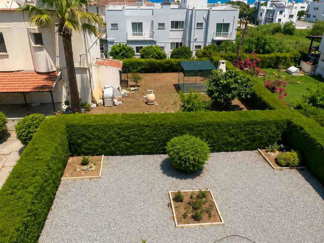 ÇATALKÖY’DE SATILIK 3+1 VİLLA
DENİZ VE 2 OTEL YÜRÜME MESAFESİNDE