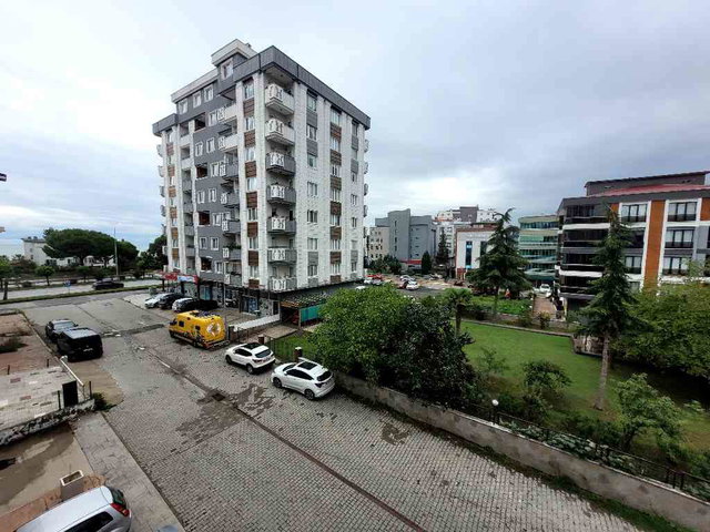 REMAX SEVCAN GÜRLEVİKTEN ATAKUM YENİMAHALLE TRAMVAY ALTINDA KİRALIK DAİRE