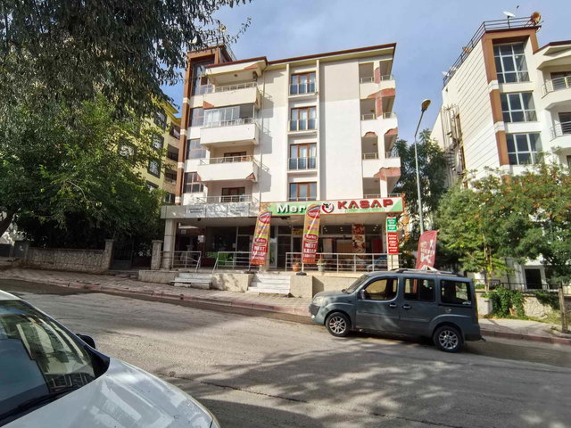 RE/MAX DEĞİŞİM'DEN CUMHURİYET MAHALLESİ'NDE 4+1 LÜKS 190 M² SATLIK DAİRE