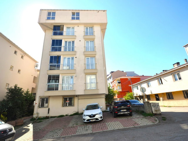 KARTAL YENİ BİNADA DENİZ MANZARALI OTOPARKLI ASANSÖRLÜ GENİŞ 2+1