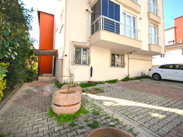 KARTAL YENİ BİNADA DENİZ MANZARALI OTOPARKLI ASANSÖRLÜ GENİŞ 2+1