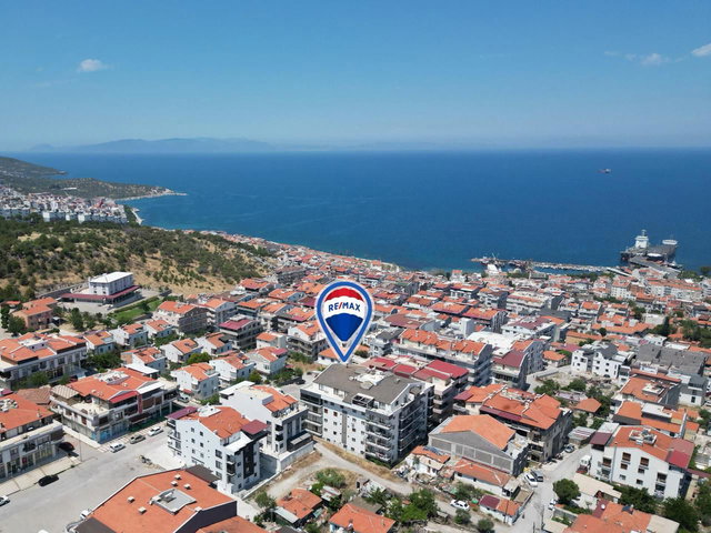 DİKİLİ SALİMBEY MAH. SATILIK ARAKAT 2+1 DAİRE..